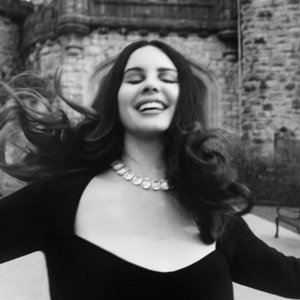 “Lana Del Rey”的封面