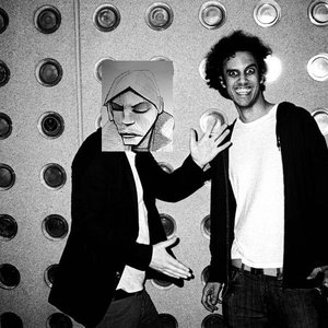 Imagem de 'Burial & Four Tet'