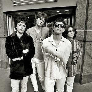 “Manic Street Preachers”的封面