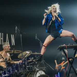 “Doorshan”的封面