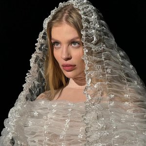 'Luísa Sonza' için resim