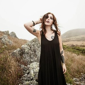 Immagine per 'Chelsea Wolfe'