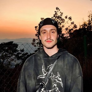 “Kweller”的封面