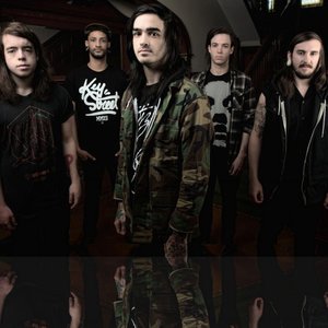 Zdjęcia dla 'Like Moths to Flames'