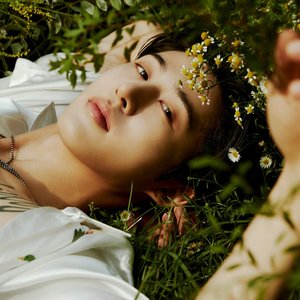 “B.I”的封面