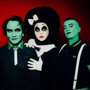 “La Poison”的封面