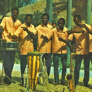 Изображение для 'Kélétigui et ses Tambourinis'