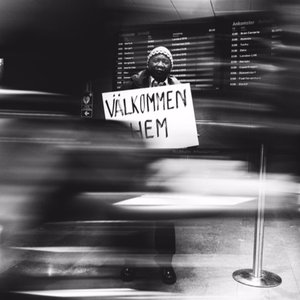 “Välkommen hem”的封面