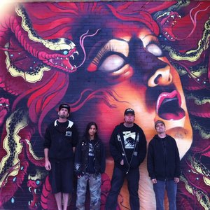 “GODawfulNOISE”的封面