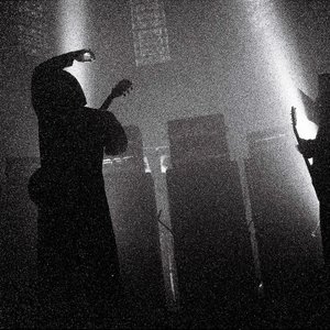 “Sunn O)))”的封面