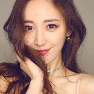 “藍心羽”的封面