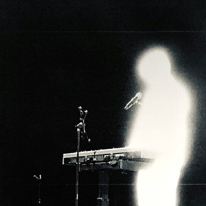 Image pour 'God Plays His Piano Drone'