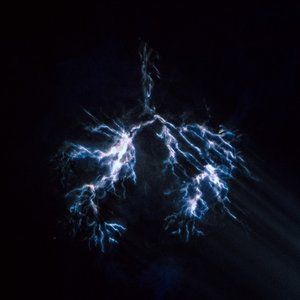 “When Wind Meets Fire”的封面