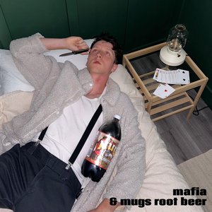 “Mafia & Mugs Rootbeer”的封面