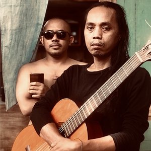 Zdjęcia dla 'Membaladakan Keselamatan (Ballads for the Survivors)'