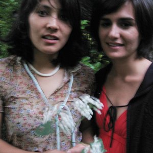 Bild für 'Christy & Emily'