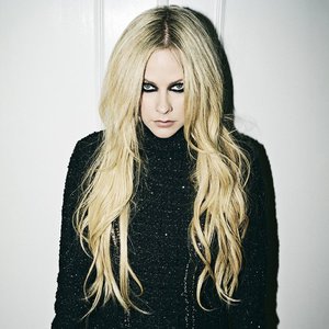 “Avril Lavigne”的封面