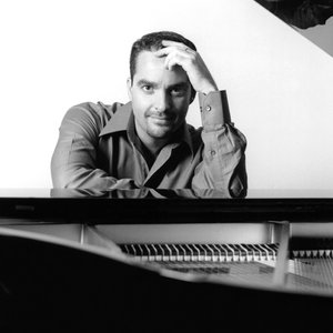 “George Skaroulis”的封面