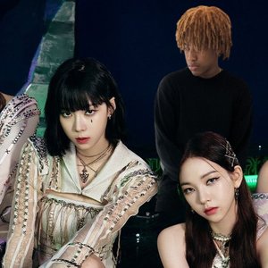 “Rich Amiri Archive”的封面