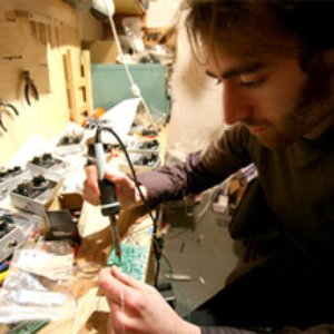 “Death By Audio”的封面