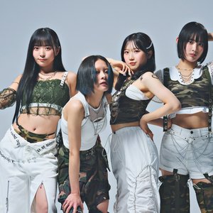 “アキストゼネコ”的封面