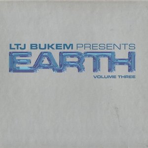 “Earth, Vol. 3”的封面