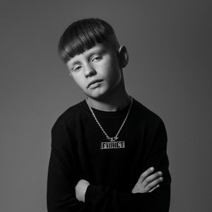 “FRIHET I LENKER”的封面