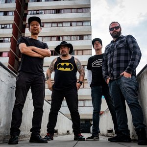 “Inyectores”的封面