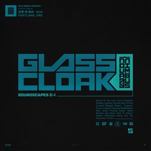 “Glass Cloak”的封面