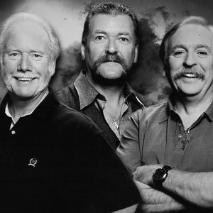 'The Wolfe Tones'の画像