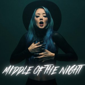 “MIDDLE OF THE NIGHT”的封面