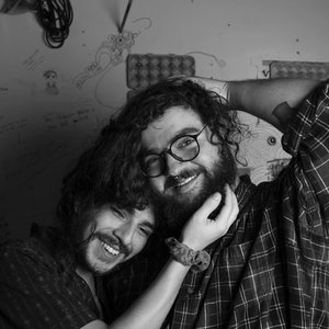 Изображение для 'kissyourfriends'