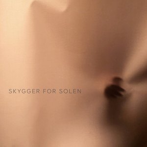 “Skygger For Solen”的封面