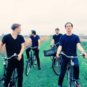 'Hollerado'の画像