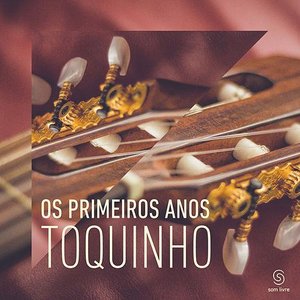 “Os Primeiros Anos”的封面