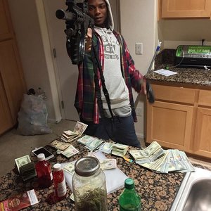 “Retch”的封面