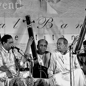Bild för 'Bhimsen Joshi & Balamurali Krishna'