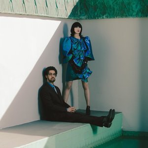 “Karen O & Danger Mouse”的封面