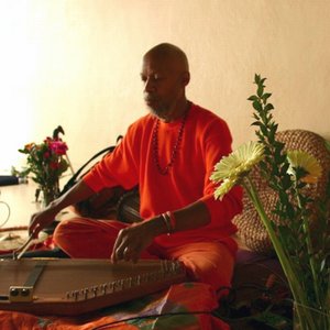 “Laraaji”的封面