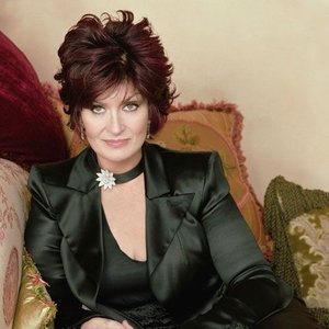 “Sharon Osbourne”的封面