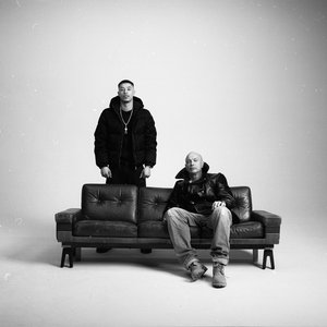 “Thug (feat. ADAAM)”的封面