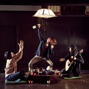 “People In The Box”的封面