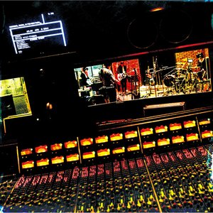 “Drum, Bass, 2(to) Guitars”的封面