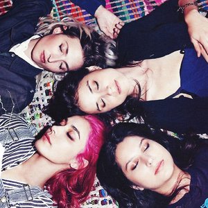 “Warpaint”的封面
