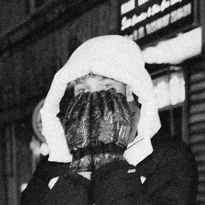 'Kevin Powers'の画像