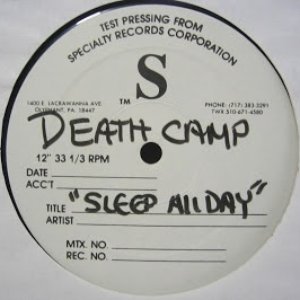 “Death Camp”的封面