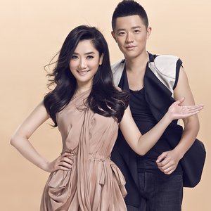 “凤凰传奇”的封面