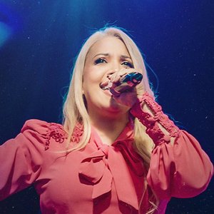 Zdjęcia dla 'Andréa Fontes'