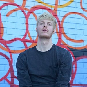 “Reigen”的封面