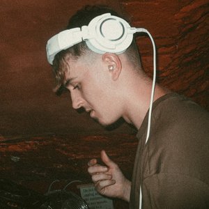 Bild für 'James Hiraeth'